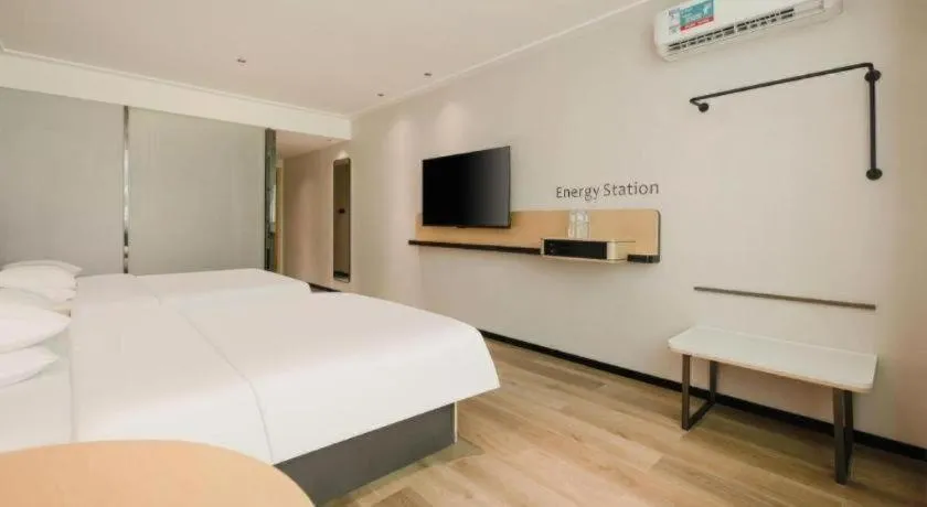 Bed in City Comfort Inn Chongzuo Youyi Avenue