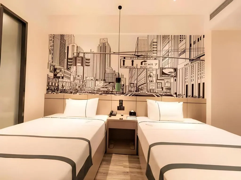 Bed in City Comfort Inn Hefei Mingzhu Square Fanhua Avenue