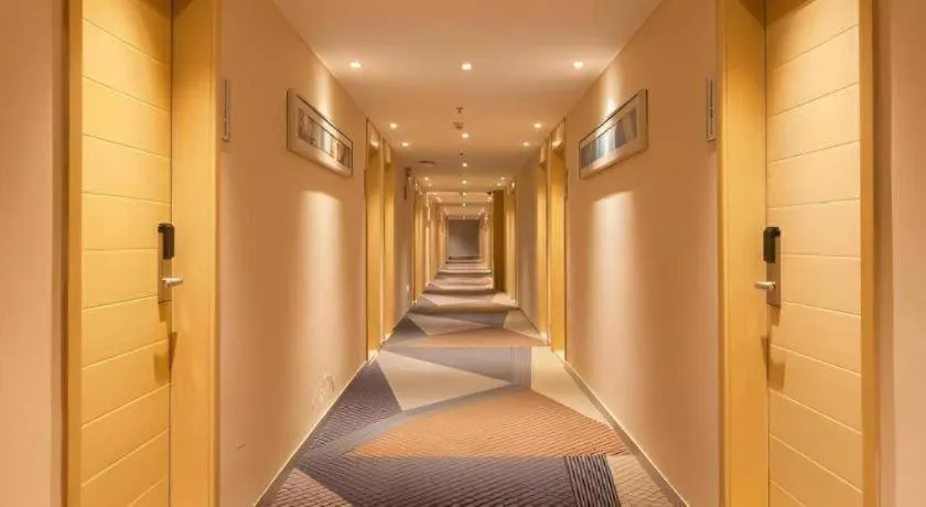 City Comfort Inn Wuhan Zoo Guobo Maying Road Metro Station