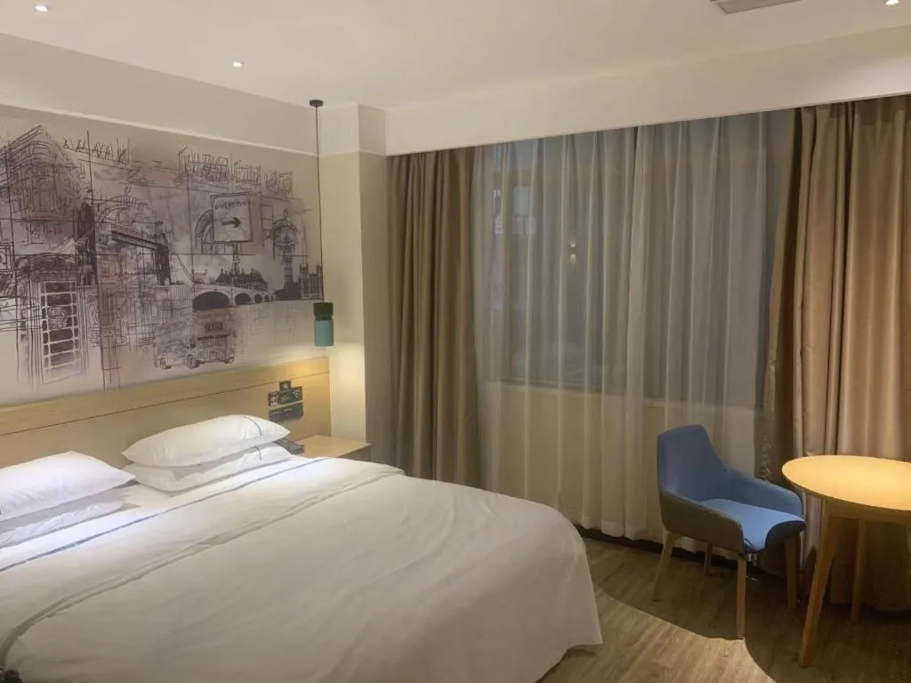 Bed in City Comfort Inn Shanwei Luhe