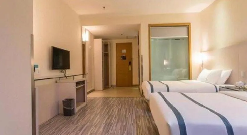 Bed in City Comfort Inn Nanning International Exhibition Jinhu Plaza