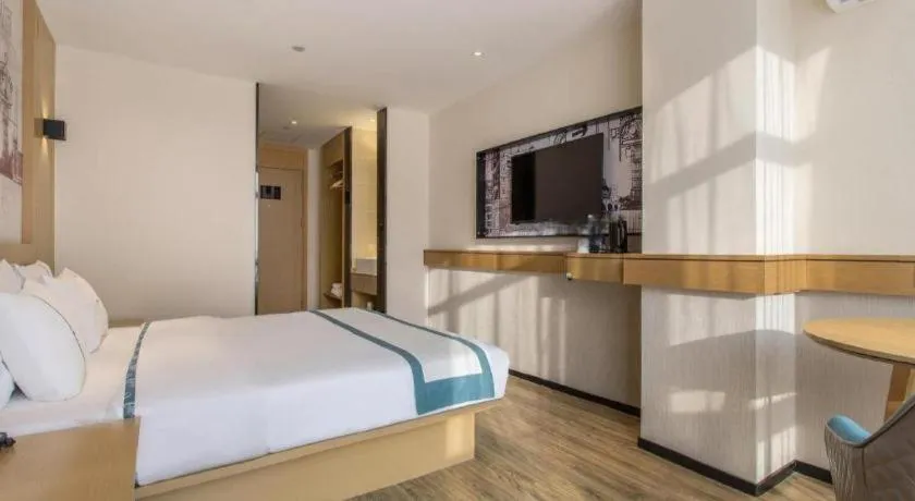 Bed in City Comfort Inn Nanning International Exhibition Jinhu Plaza