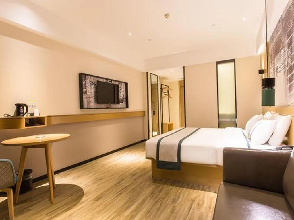 Bed in City Comfort Inn Nanning International Exhibition Jinhu Plaza