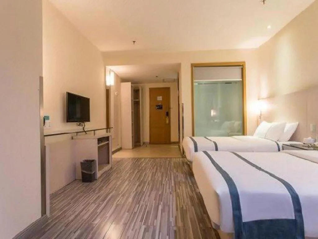 Bed in City Comfort Inn Nanning International Exhibition Jinhu Plaza