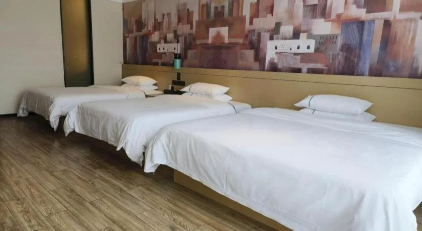 Bed in City Comfort Inn Nanning International Exhibition Jinhu Plaza