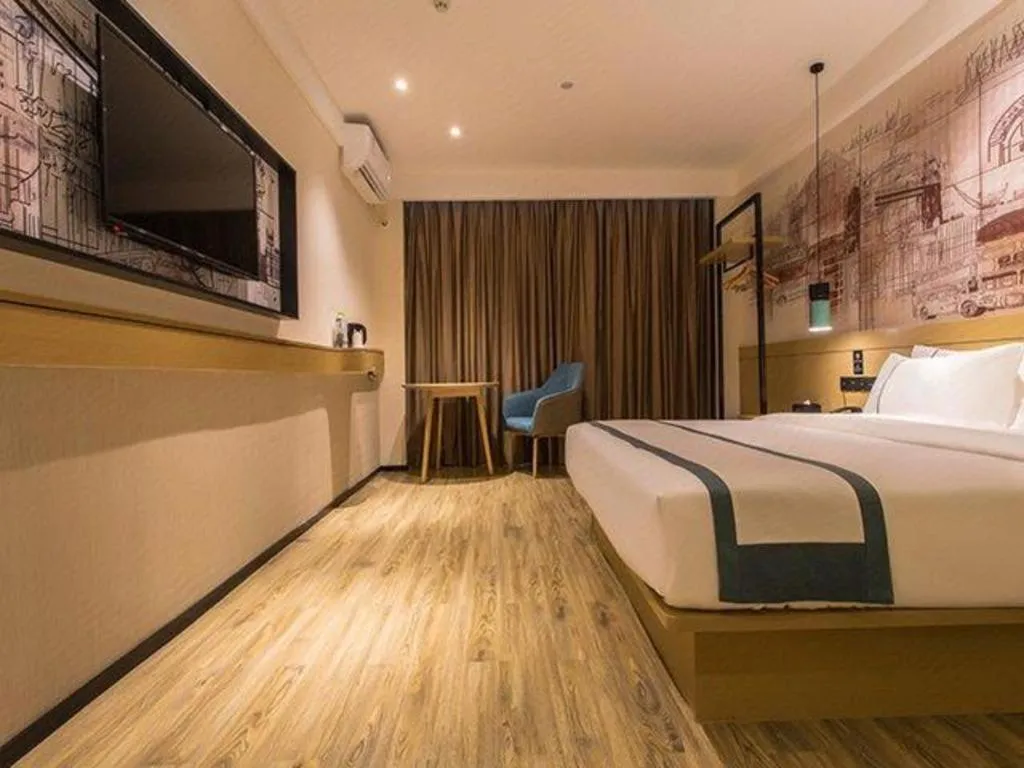 Bed in City Comfort Inn Nanning International Exhibition Jinhu Plaza