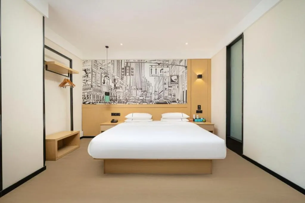 Bed in City Comfort Inn Nanning International Exhibition Jinhu Plaza