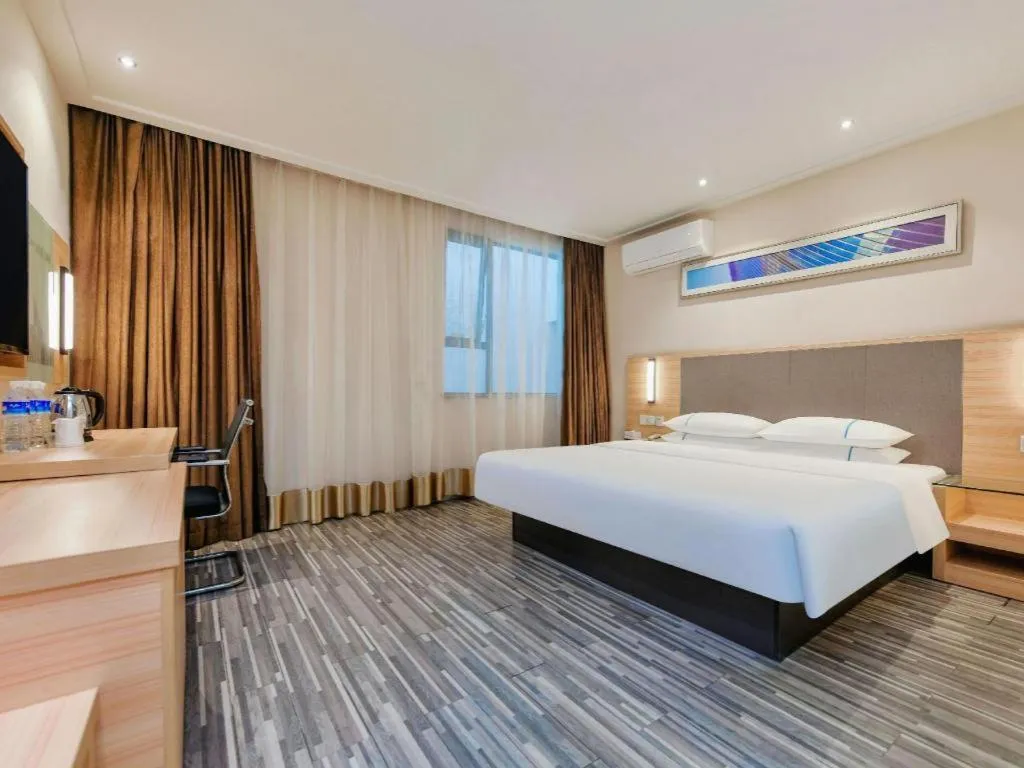 Bed in City Comfort Inn Chongqing Shiqiao Plaza Metro Station