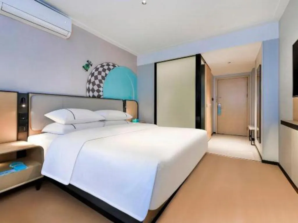 Bed in City Comfort Inn Chongqing Shiqiao Plaza Metro Station