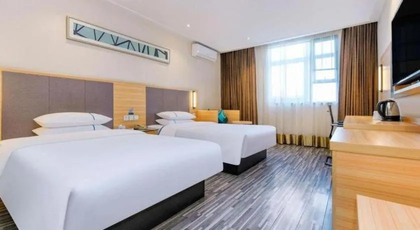 Bed in City Comfort Inn Chongqing Shiqiao Plaza Metro Station