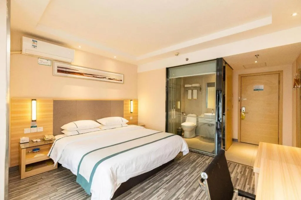 Bed in City Comfort Inn Chongqing Daping Shidai Tianjie