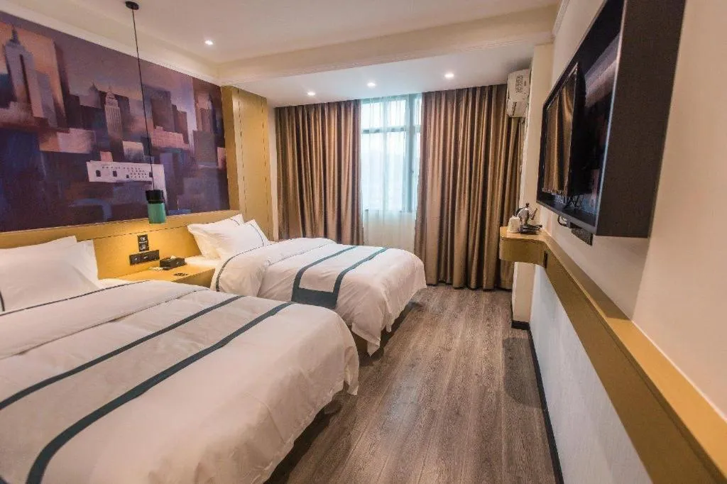 Bed in City Comfort Inn Shaoguan High-speed Railway Station Xilian Examination Center