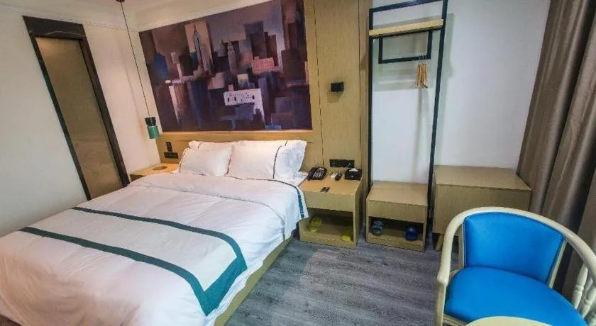 Bed in City Comfort Inn Shaoguan High-speed Railway Station Xilian Examination Center