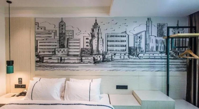 Bed in City Comfort Inn Shaoguan High-speed Railway Station Xilian Examination Center