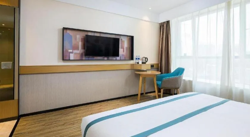 Bed in City Comfort Inn Taizhou Wanda Plaza