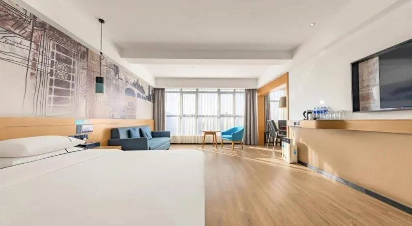 Bed in City Comfort Inn Changde Lixian Taohuatan