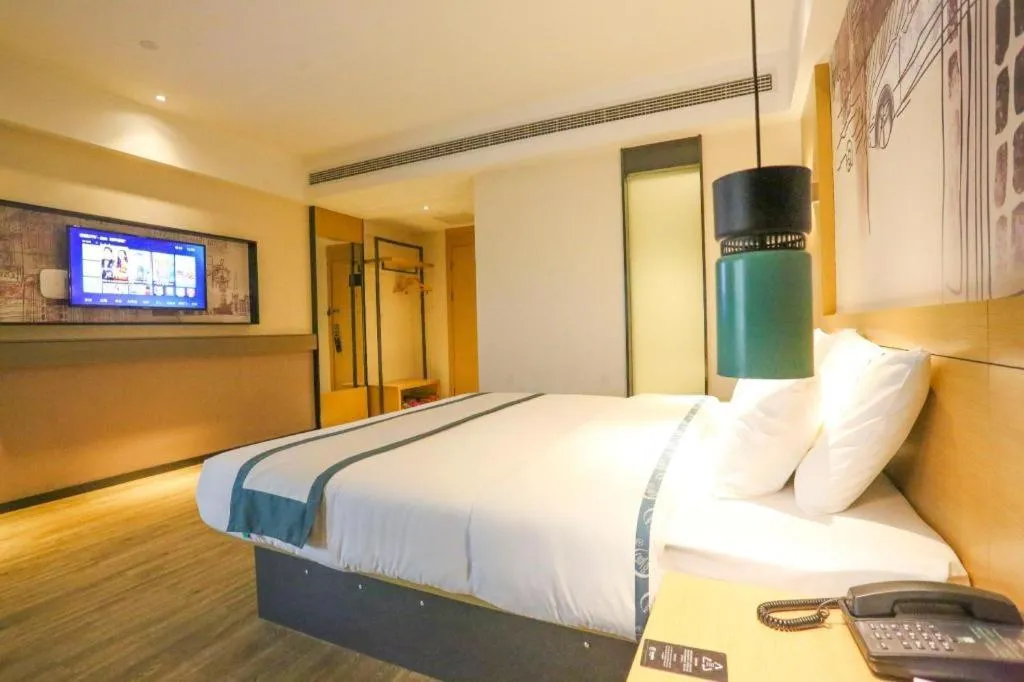 Bed in City Comfort Inn Changde Lixian Taohuatan
