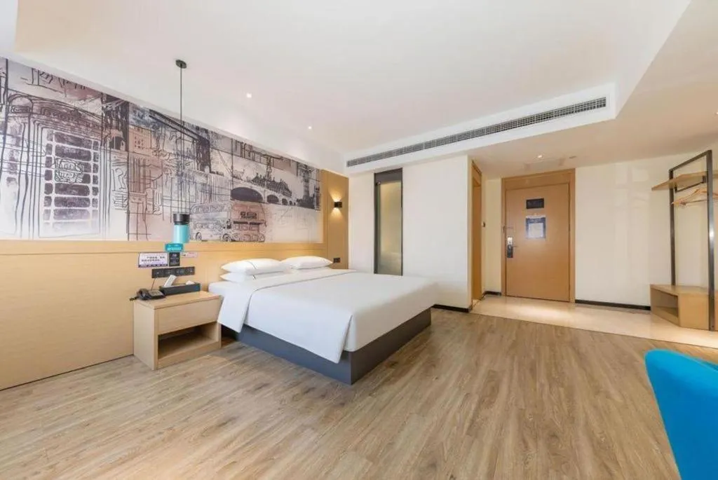 Bed in City Comfort Inn Changde Lixian Taohuatan