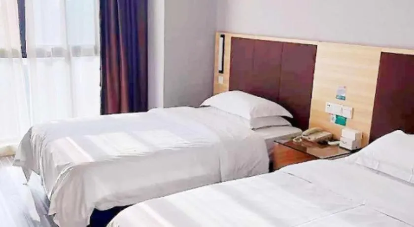 Bed in City Comfort Inn Hefei Binhu Wanghu Building Exhibition Center