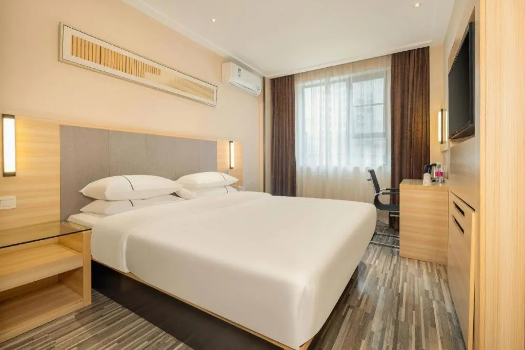 Bed in City Comfort Inn Nanning Mingxiu East Road Shishan Park Metro Station