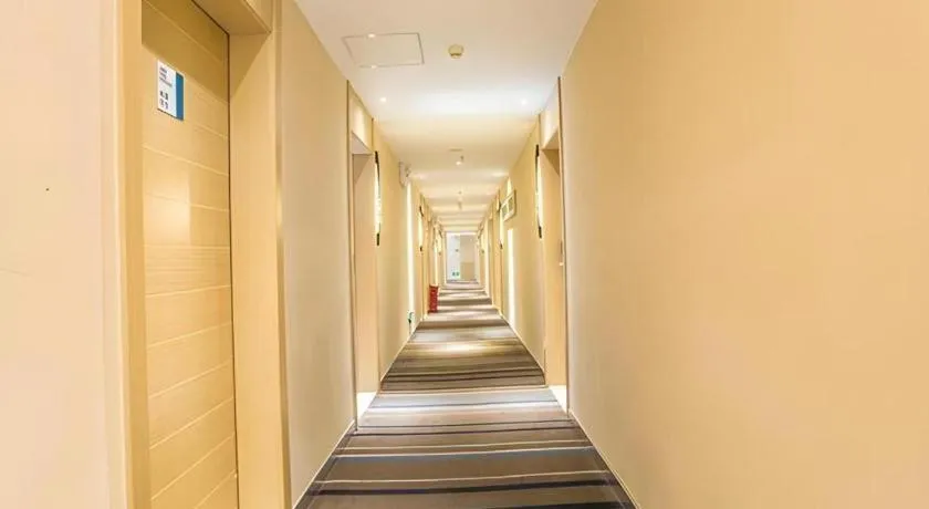 City Comfort Inn Nanning Mingxiu East Road Shishan Park Metro Station