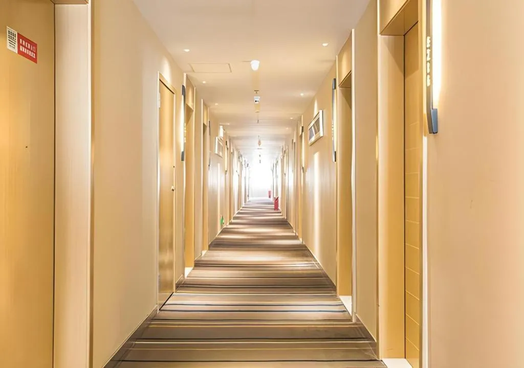 City Comfort Inn Nanning Mingxiu East Road Shishan Park Metro Station