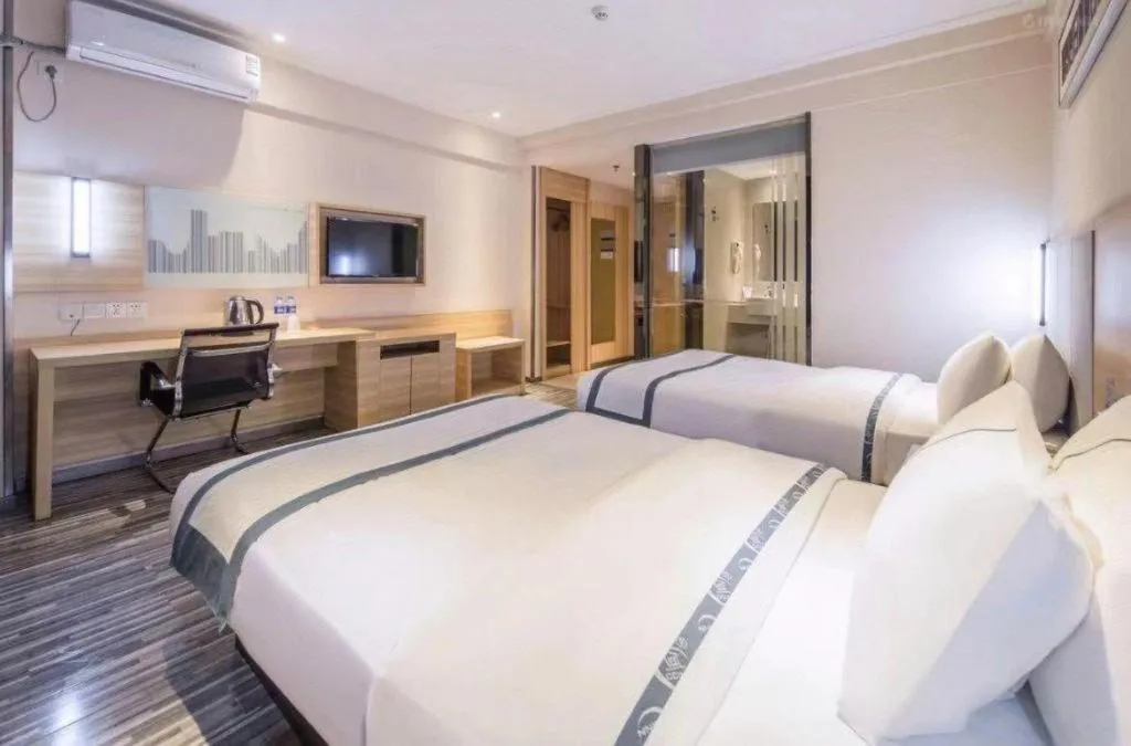 Bed in City Comfort Inn Nanning Mingxiu East Road Shishan Park Metro Station