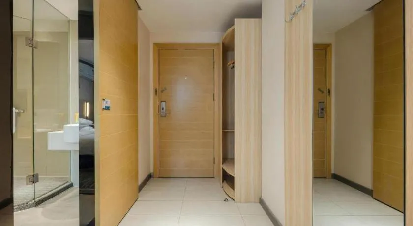 City Comfort Inn Nanning Mingxiu East Road Shishan Park Metro Station