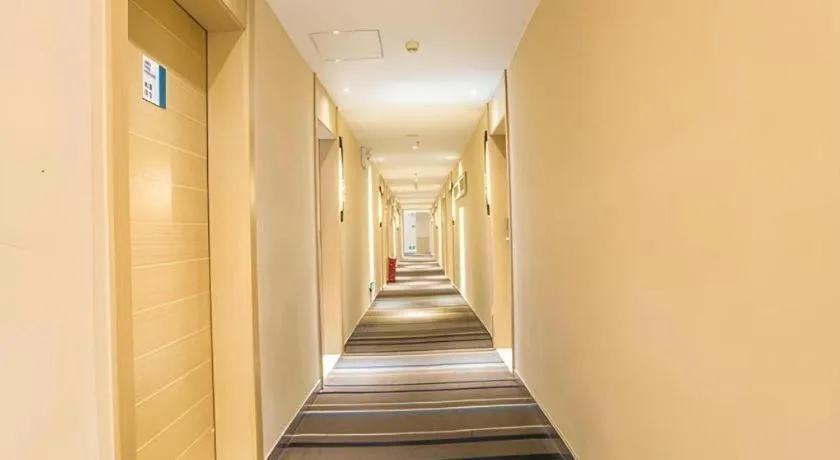 City Comfort Inn Nanning Mingxiu East Road Shishan Park Metro Station