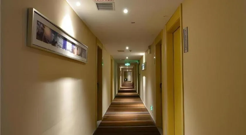 City Comfort Inn Huanggang Qichun Exhibition Center