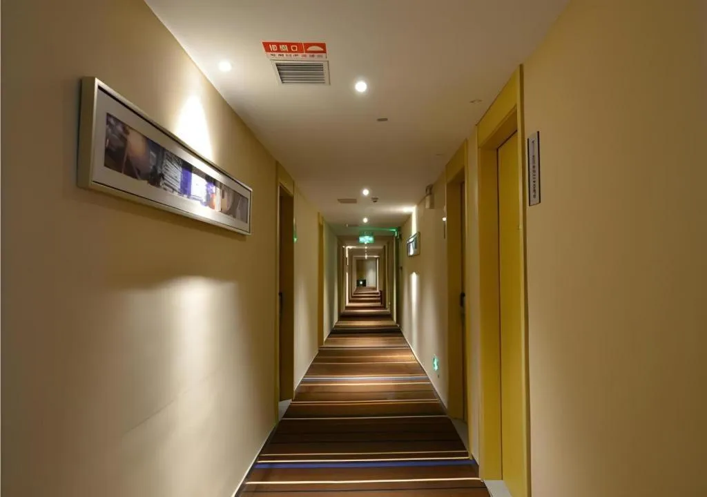 City Comfort Inn Huanggang Qichun Exhibition Center