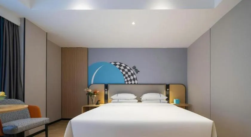 Bed in City Comfort Inn Zhanjiang Mazhang Pedestrian Street High-speed Railway West Station