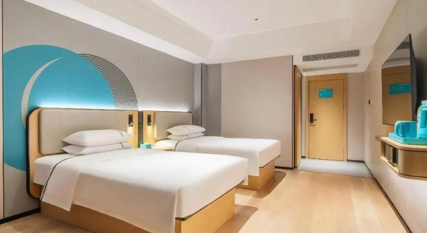 Bed in City Comfort Inn Zhanjiang Mazhang Pedestrian Street High-speed Railway West Station