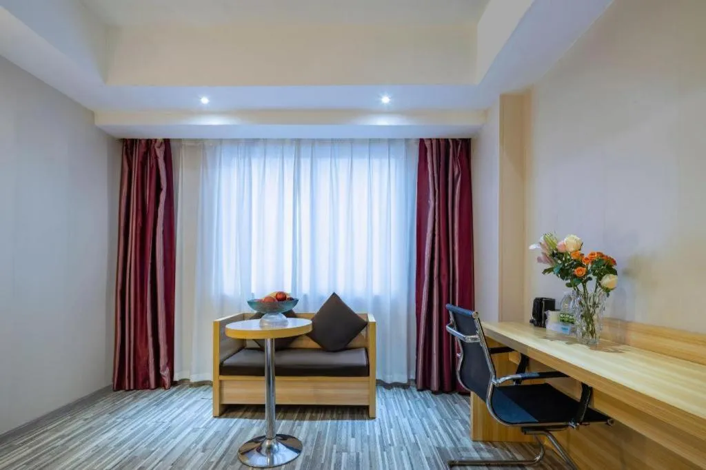 City Comfort Inn Zhanjiang Mazhang Pedestrian Street High-speed Railway West Station