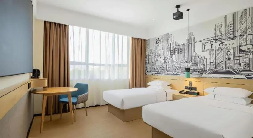 Bed in City Comfort Inn Chibi Walking Street