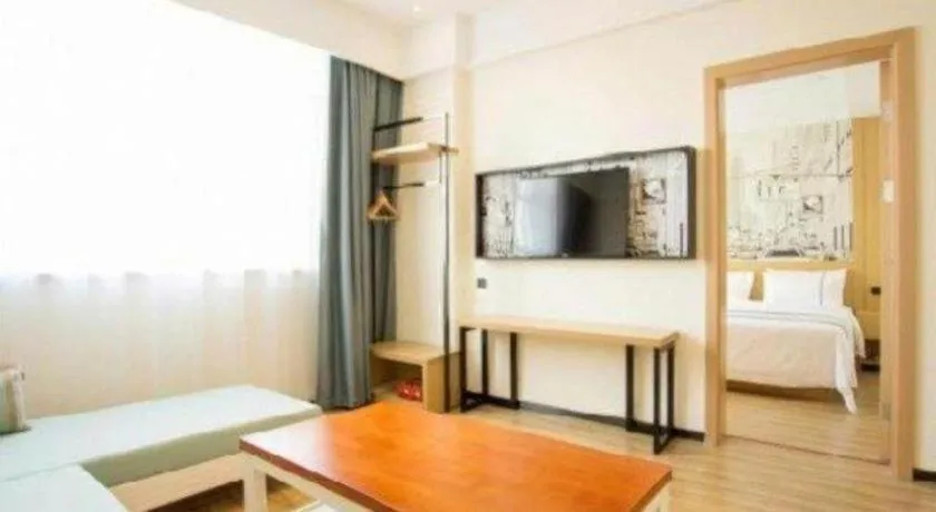 Bed in City Comfort Inn Chibi Walking Street