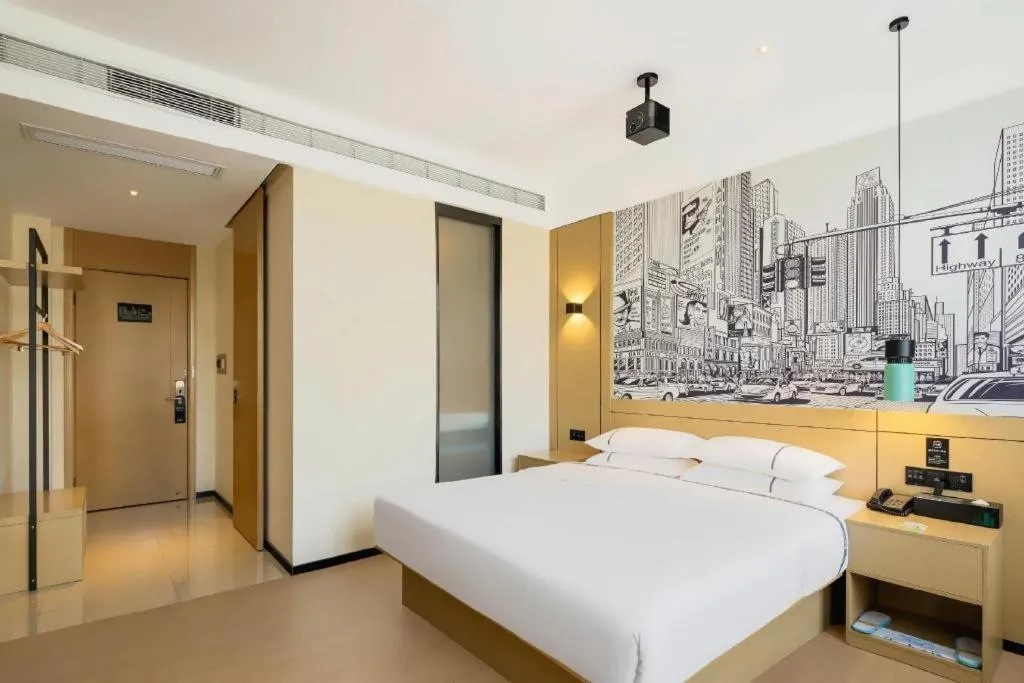 Bed in City Comfort Inn Chibi Walking Street