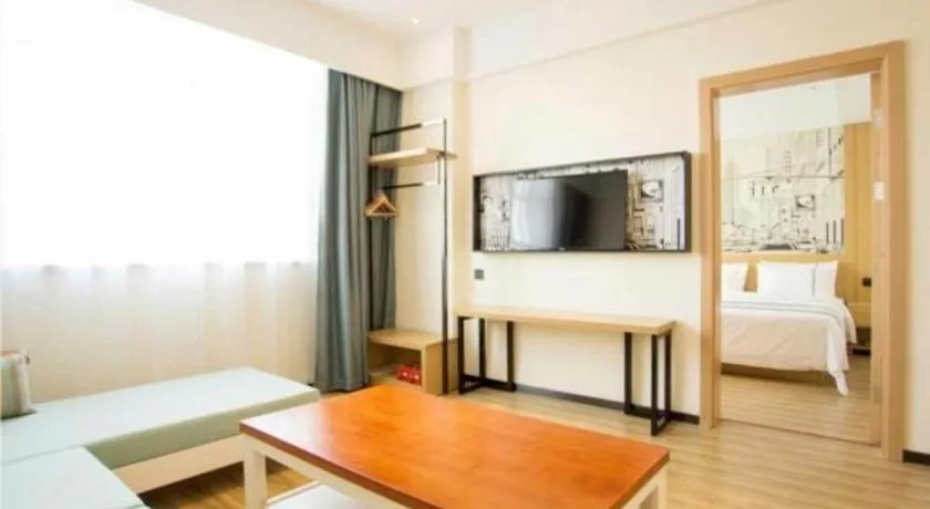 Bed in City Comfort Inn Chibi Walking Street