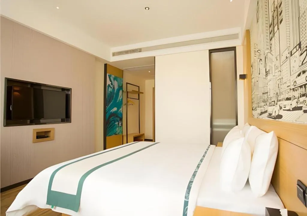 Bed in City Comfort Inn Chibi Walking Street