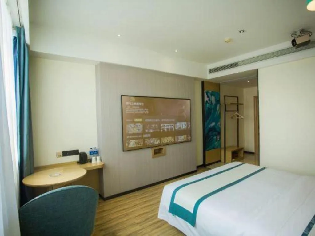 Bed in City Comfort Inn Chibi Walking Street