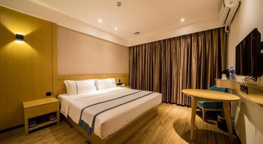 Bed in City Comfort Inn Wuhan International Expo Center Qianjin Village Metro Station