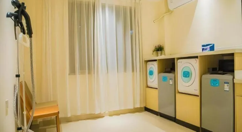 City Comfort Inn Wuzhou Municipal Government Vocational College