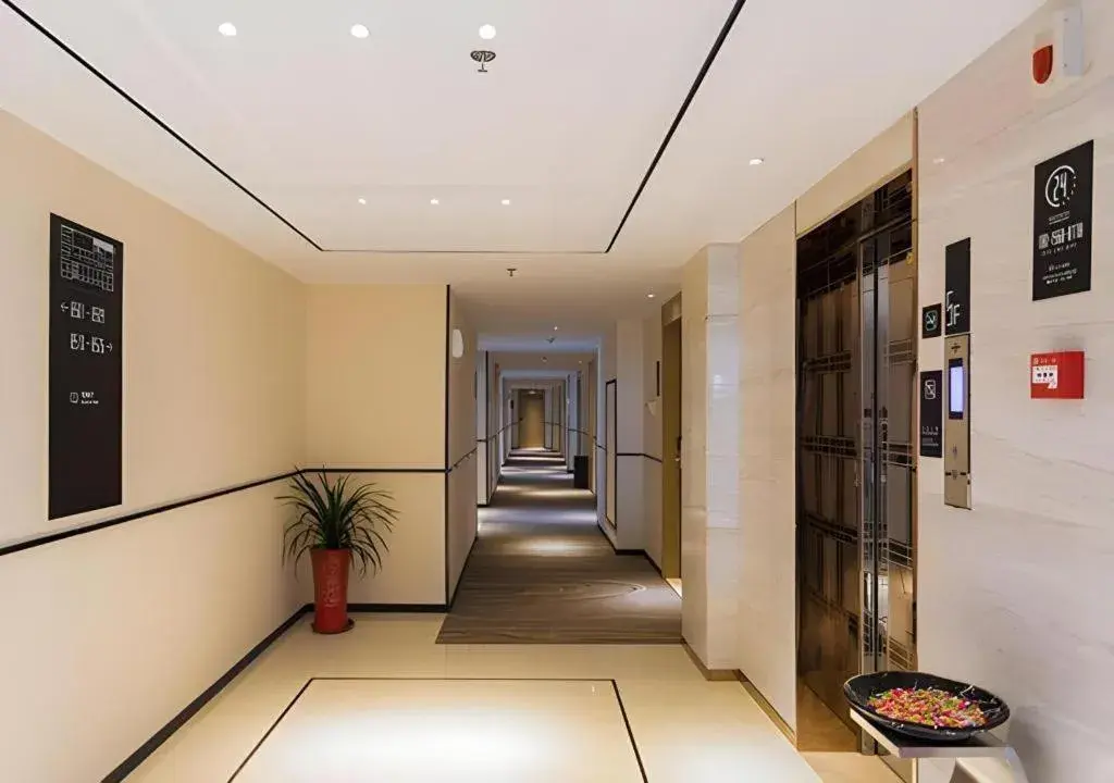 Bed in City Comfort Inn Suzhou Zhangjiagang Jingang Changjiang Xi Road Bed in City Comfort Inn Suzhou Zhangjiagang Jingang Changjiang Xi Road