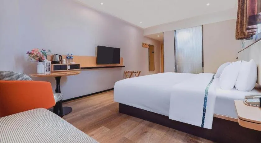 Bed in City Comfort Inn Liuzhou High-speed Railway Station