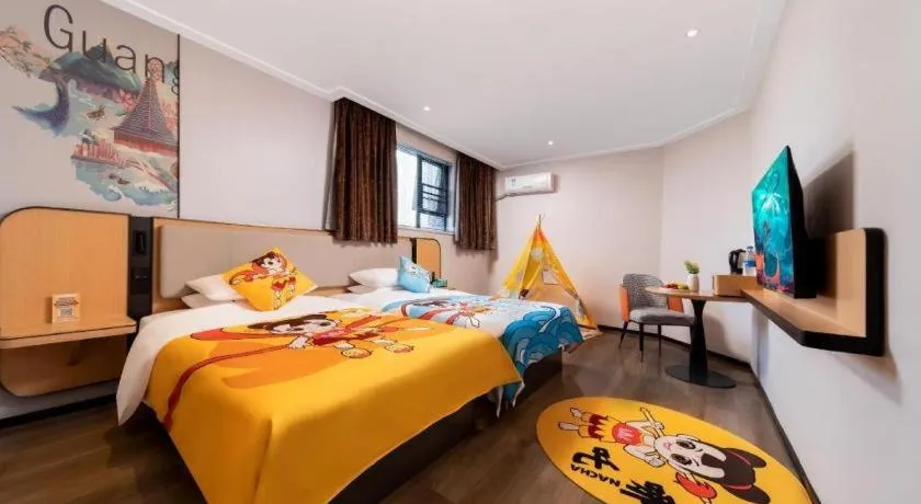 Bed in City Comfort Inn Liuzhou High-speed Railway Station