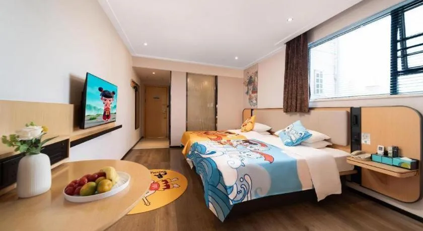 Bed in City Comfort Inn Liuzhou High-speed Railway Station