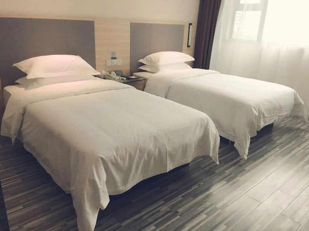 Bed in City Comfort Inn Tongren High-speed Railway Station