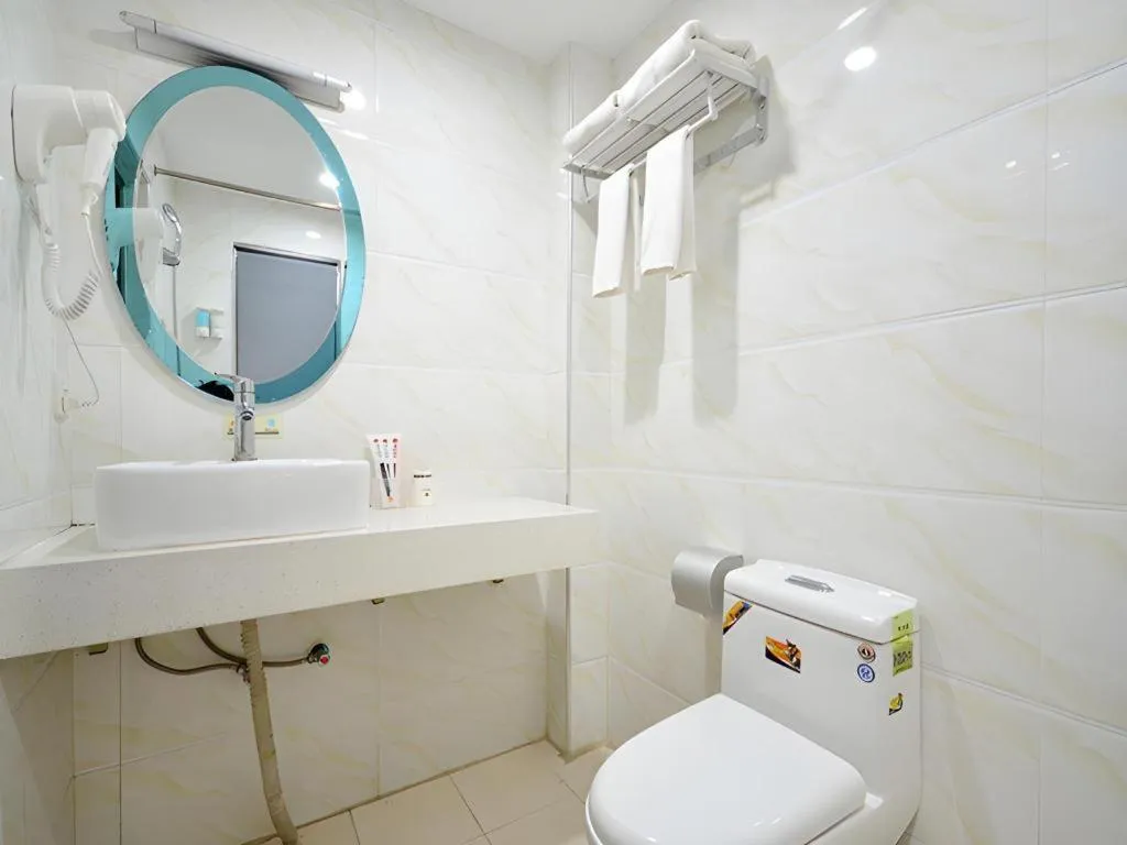 JTour Inn Wuchang Zhongnan University of Economics and Law