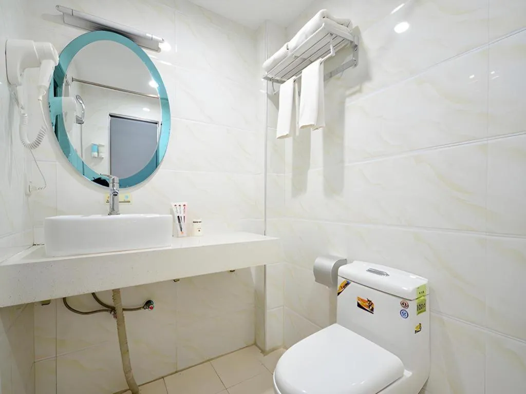 JTour Inn Wuchang Zhongnan University of Economics and Law