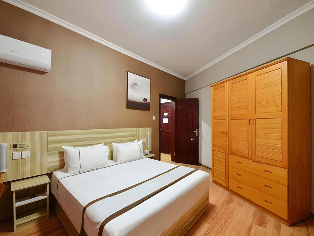 Bed in JTour Inn Wuchang Zhongnan University of Economics and Law